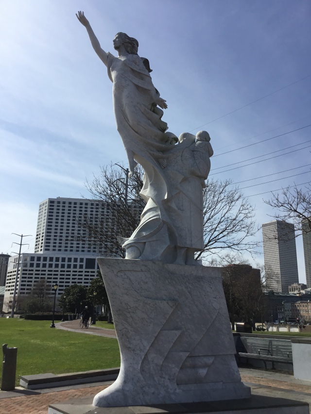 Nola Statue